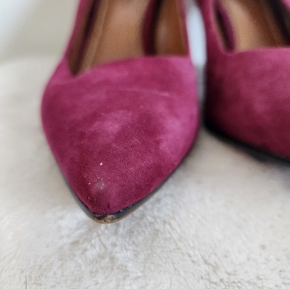 Coach Velvet Maroon Heels Pumps Point Closed Toe Stiletto 3.5" Heel Sz 8 DEFECTS - Picture 3 of 16